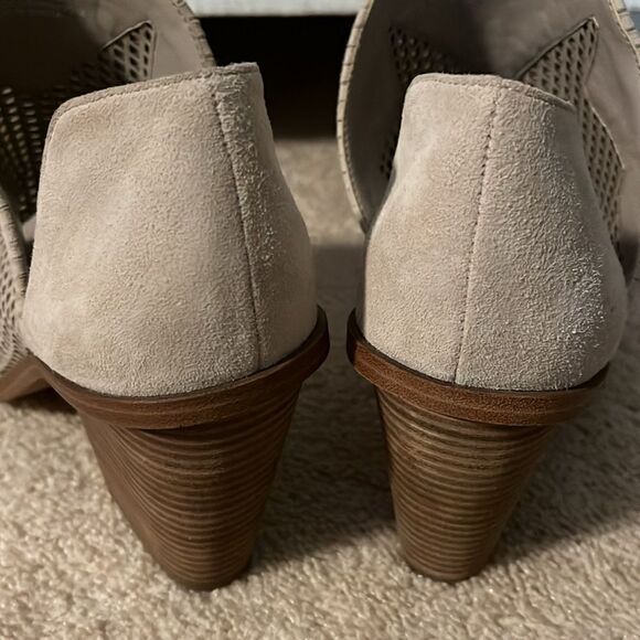 VINCE CAMUTO NWOT WOMEN’S SIZE 11 SHOES - Picture 5 of 7